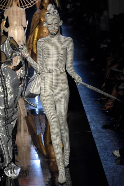 Look 20